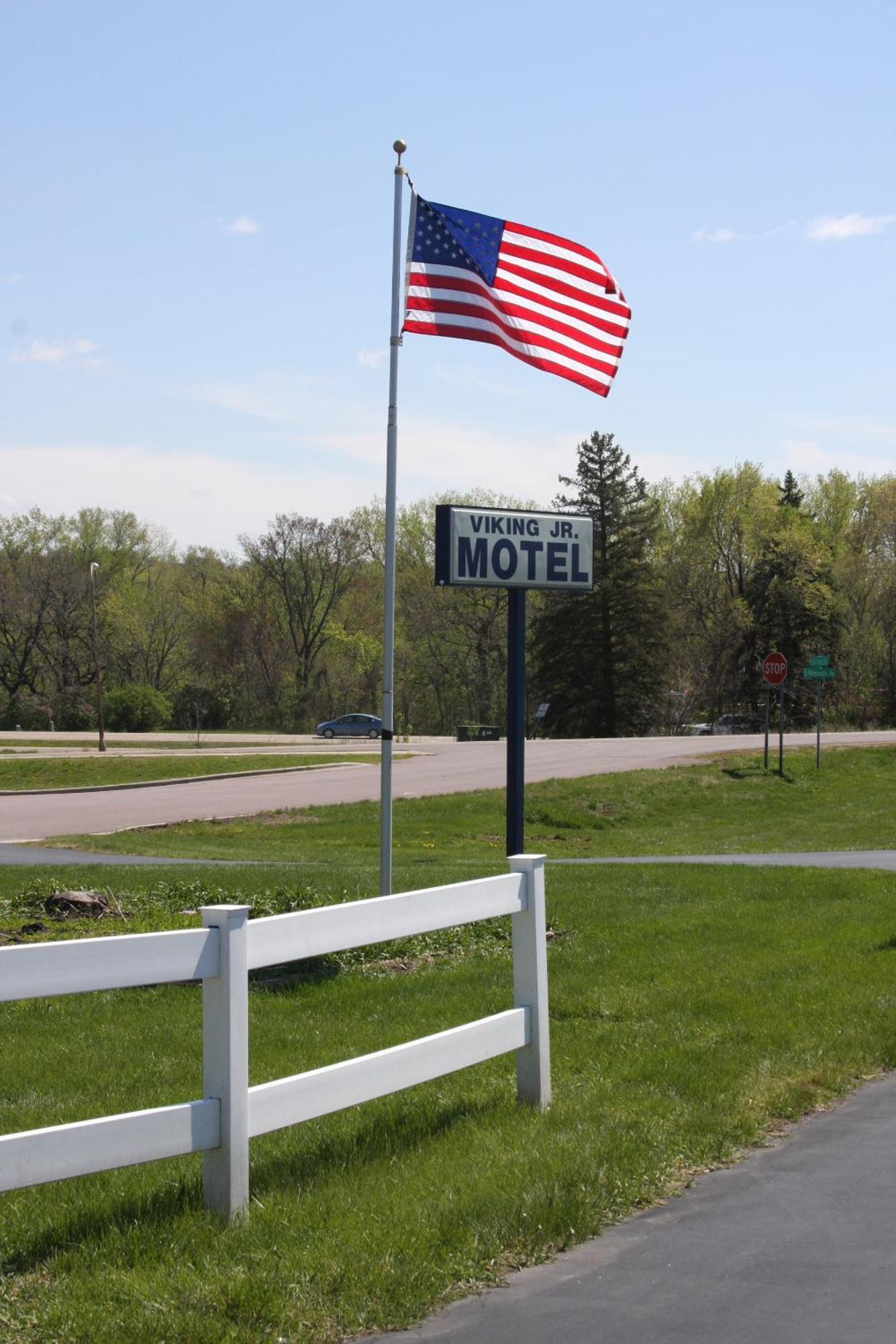 Viking Jr. Motel Saint Peter Exterior photo